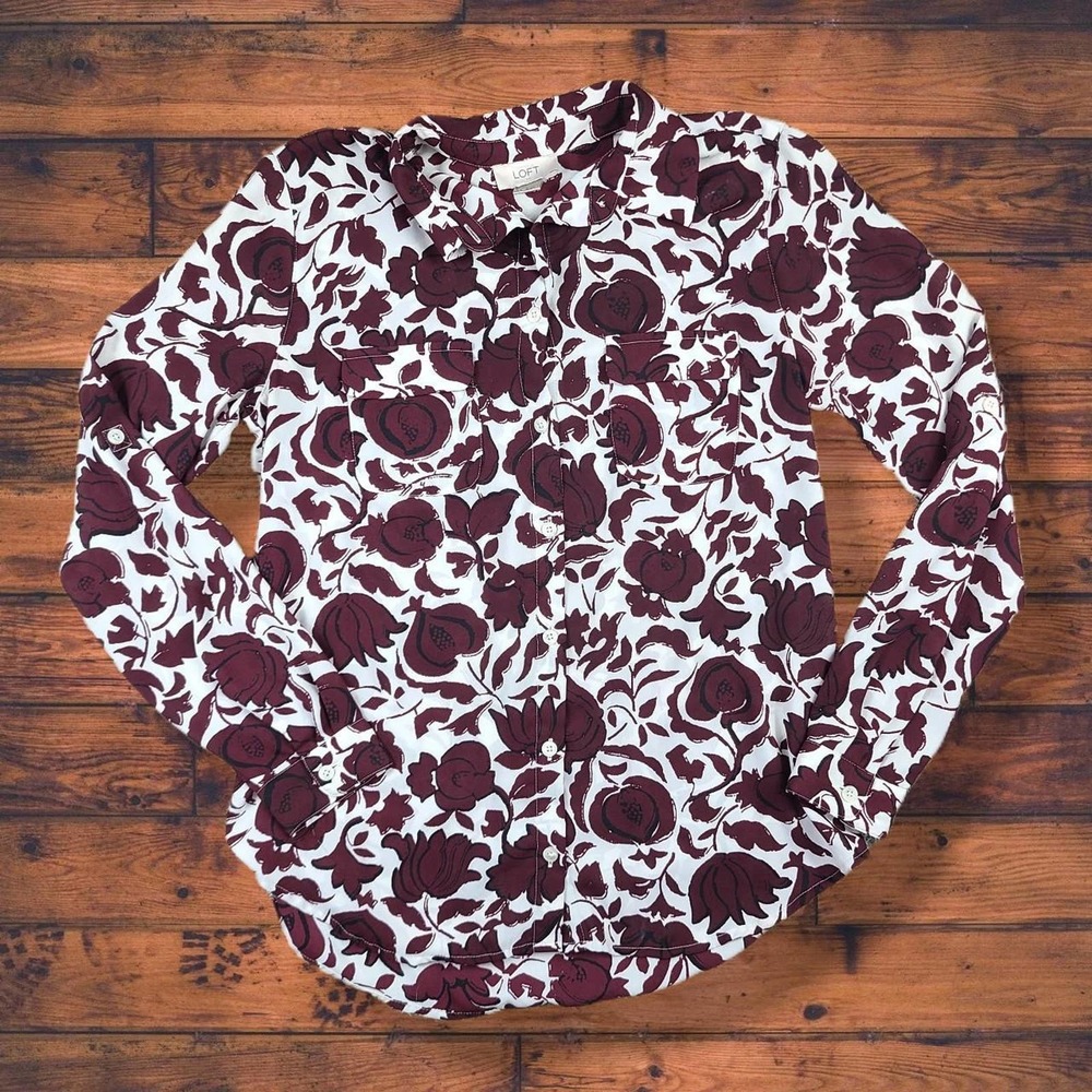 Womens red and white loft lightweight thin floral casual button down blouse S